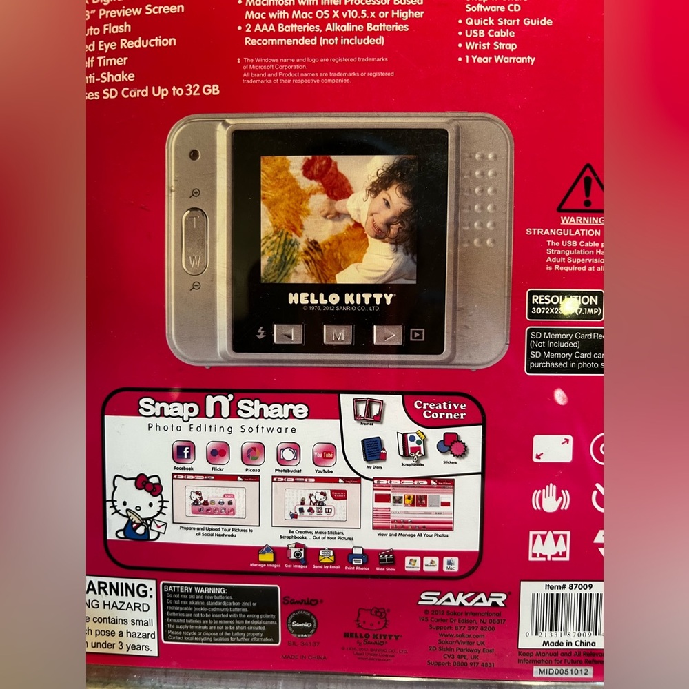 Hello Kitty 7-1 MP Digital Camera With Preview Screen. - Picture 4 of 7